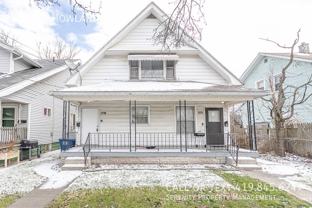 571 1/2 Howland Ave #2 - Photo 1 of 1