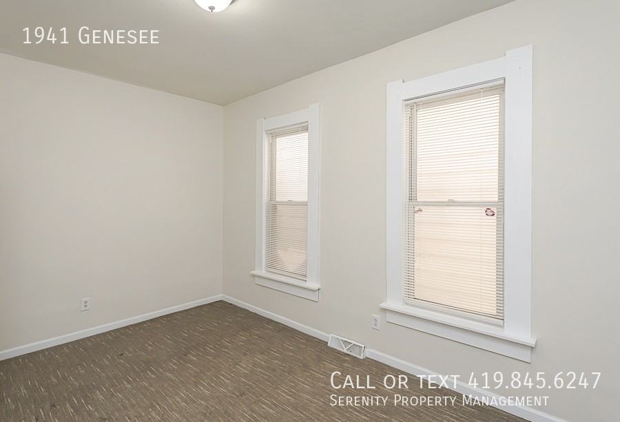 1941 Genesee St - Photo 7 of 13