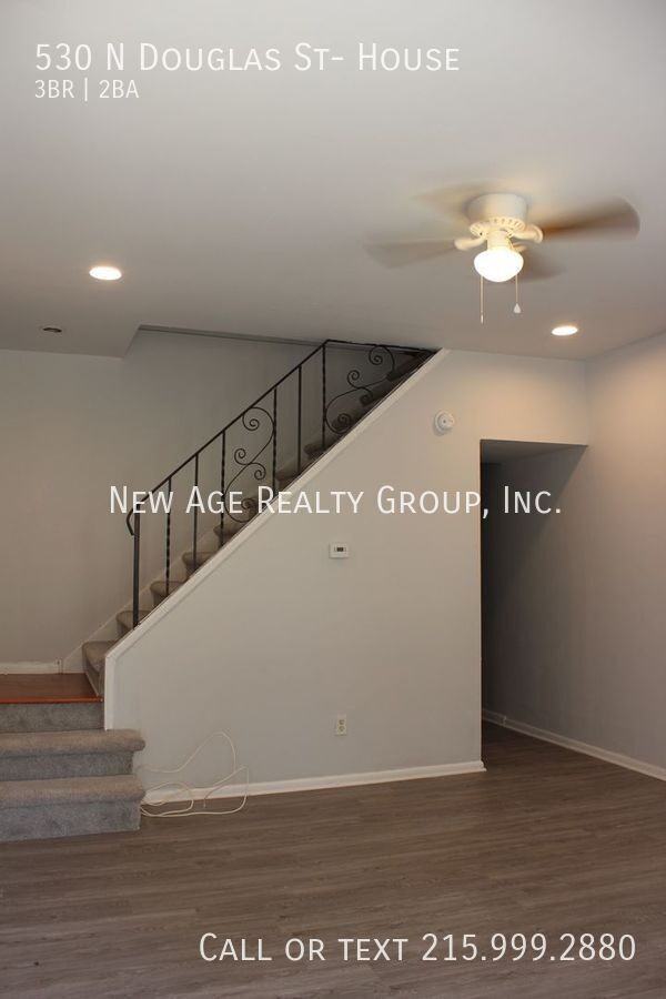 530 N Douglas St - Photo 2 of 16