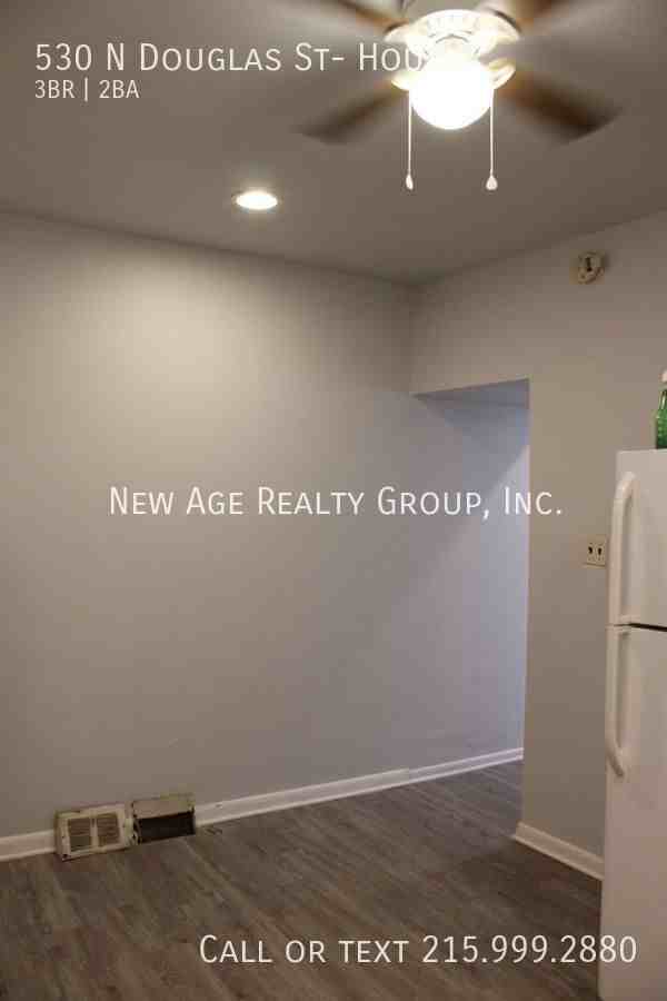 530 N Douglas St - Photo 6 of 16