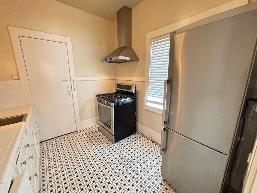 333 Park View Ter #01 - Photo 7 of 24