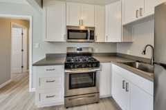 1549 San Carlos Ave #27 - Photo 1 of 1