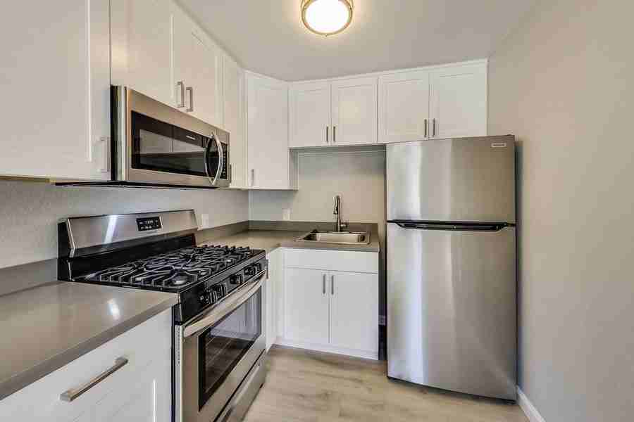 1549 San Carlos Ave #27 - Photo 2 of 28