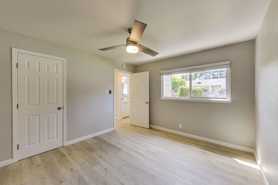 1549 San Carlos Ave #27 - Photo 7 of 28