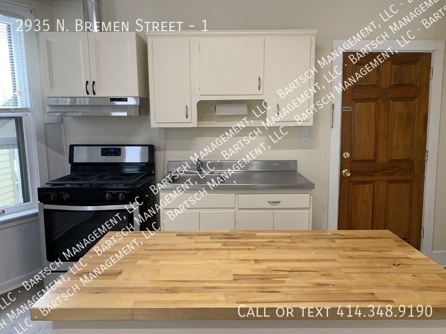 2935 N Bremen St #1 - Photo 3 of 5