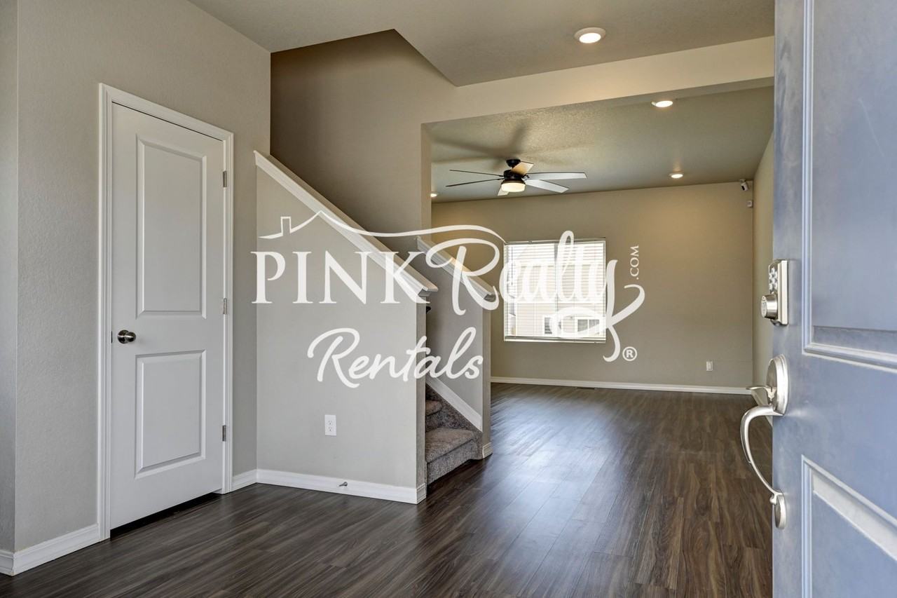 6014 Yamhill Dr - Photo 5 of 37