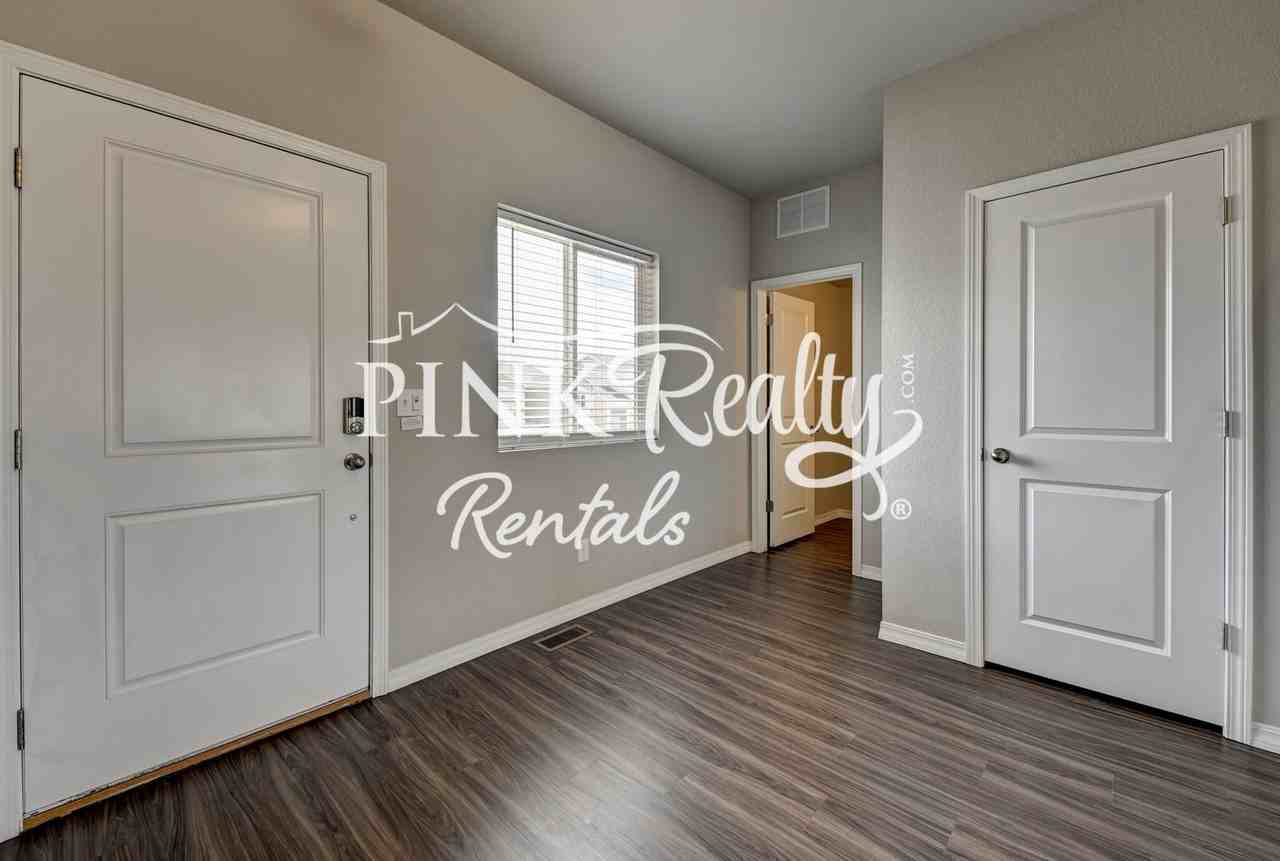 6014 Yamhill Dr - Photo 6 of 37