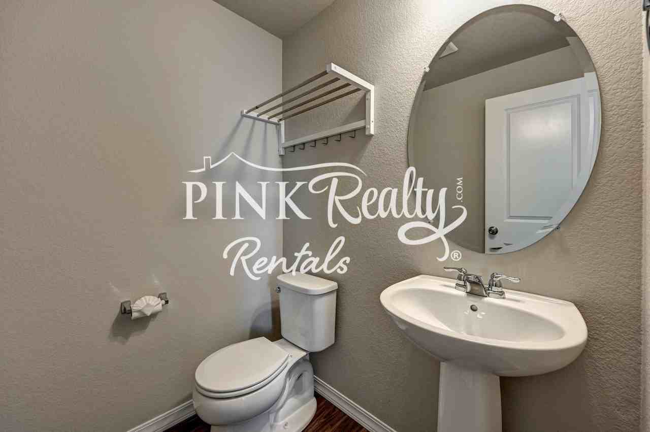 6014 Yamhill Dr - Photo 7 of 37