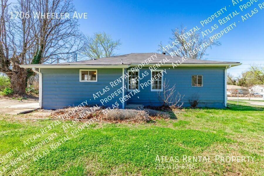 1706 Wheeler Ave - Photo 4 of 20