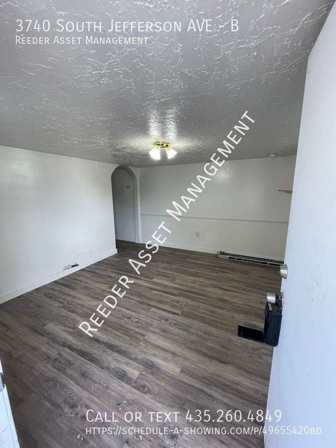 3740 Jefferson Ave #B - Photo 3 of 24