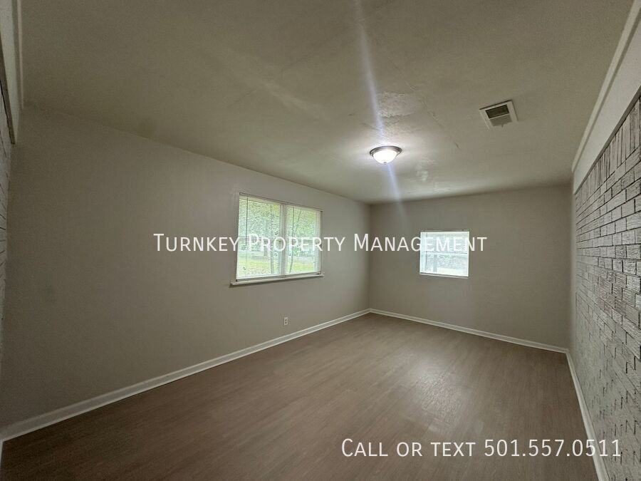 202 Rita Dr - Photo 6 of 10