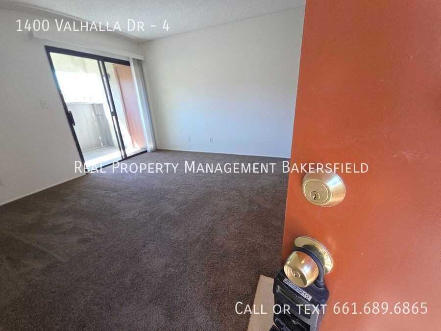 1400 Valhalla Dr #4 - Photo 2 of 21