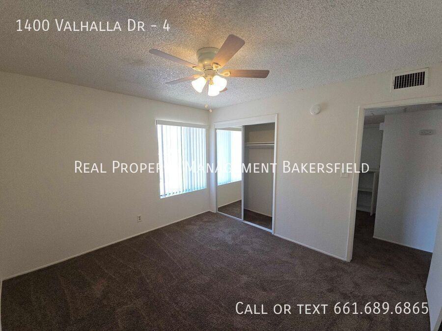 1400 Valhalla Dr #4 - Photo 7 of 21