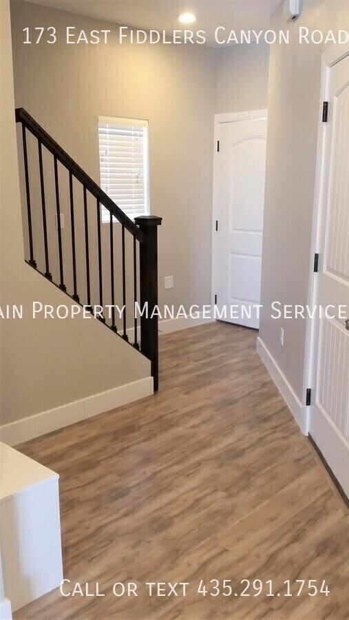 173 E Fiddlers Canyon Rd #26 - Photo 2 of 8