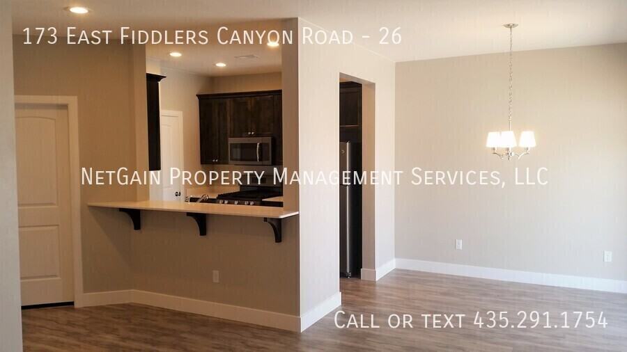 173 E Fiddlers Canyon Rd #26 - Photo 3 of 8