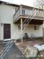 featured image of 897 Mammoth Rd #6