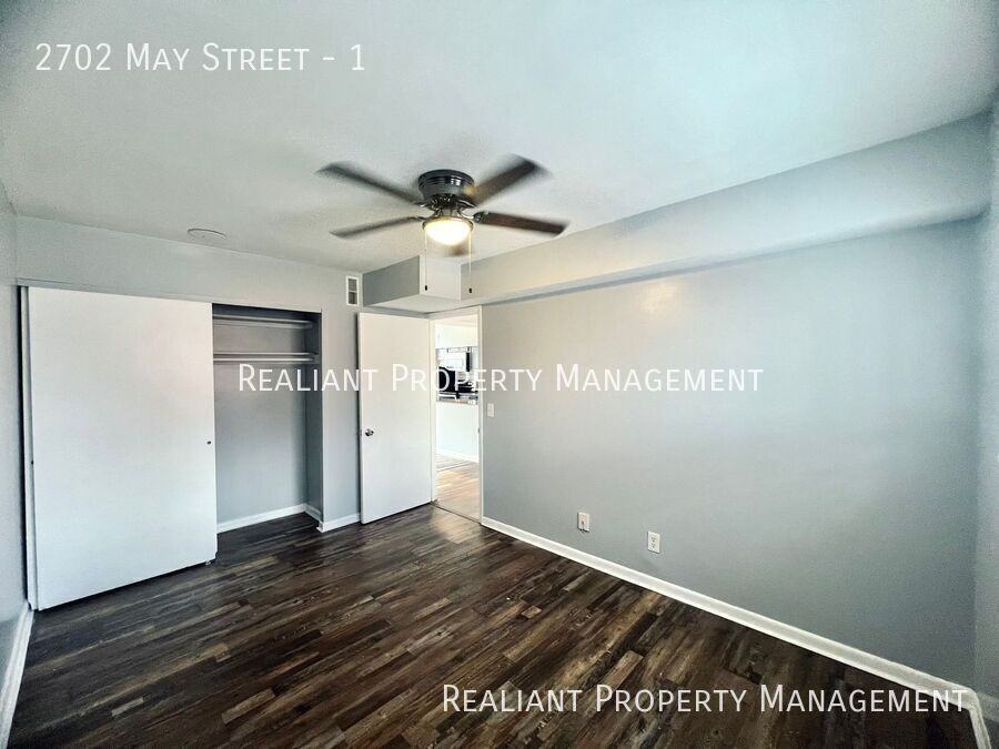 2702 May St #1 - Photo 7 of 10