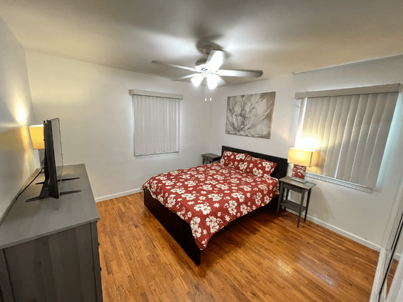 12021 Louise Ave - Photo 2 of 7