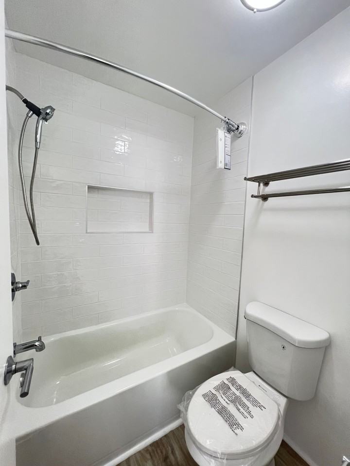 Vernon Avenue Apartments - Photo 3 of 7