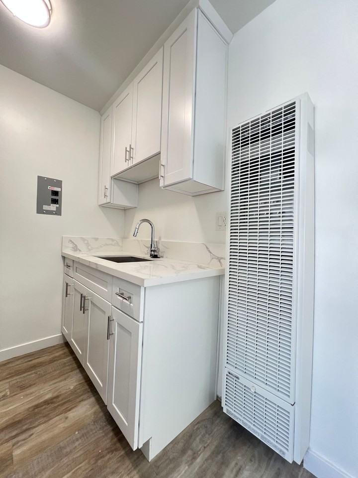 Vernon Avenue Apartments - Photo 6 of 7