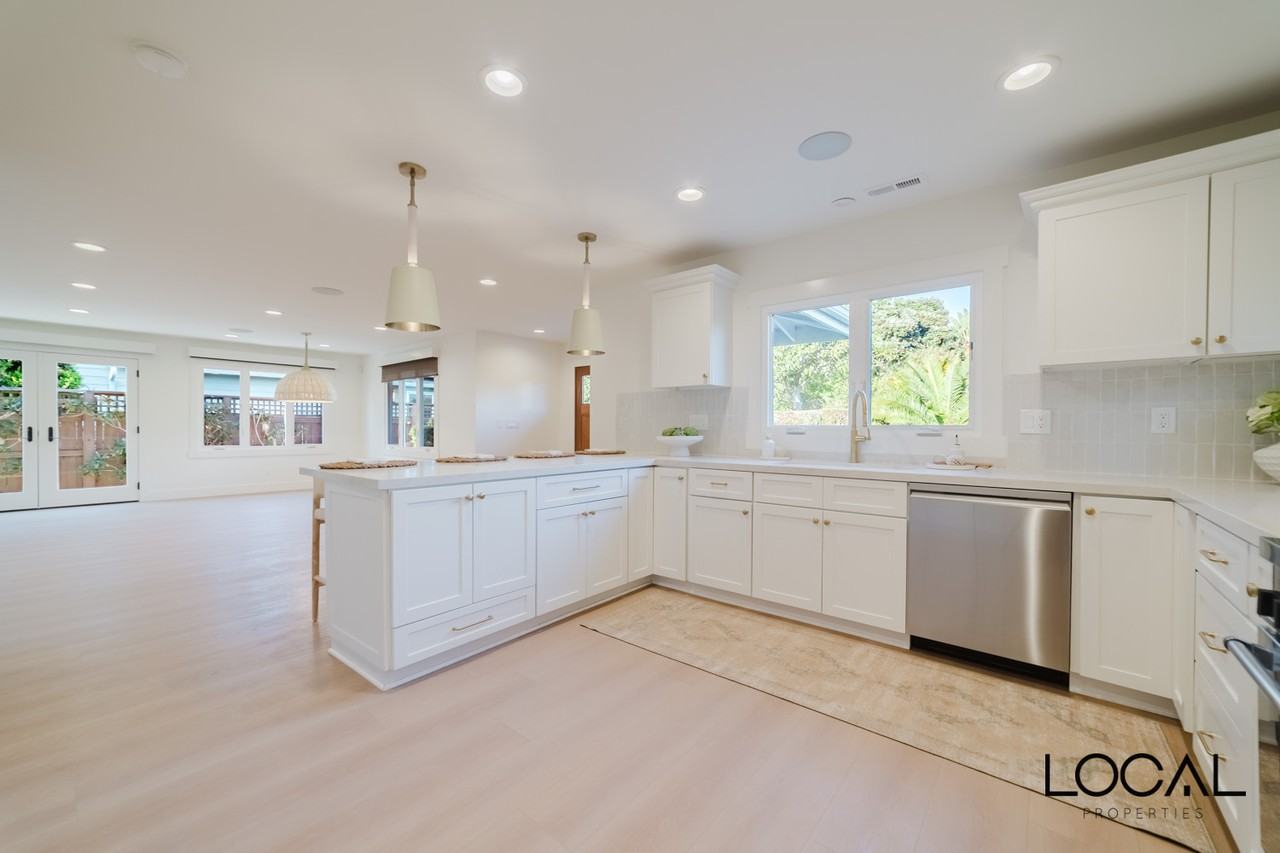 801 N Rios Ave #1 - Photo 7 of 33