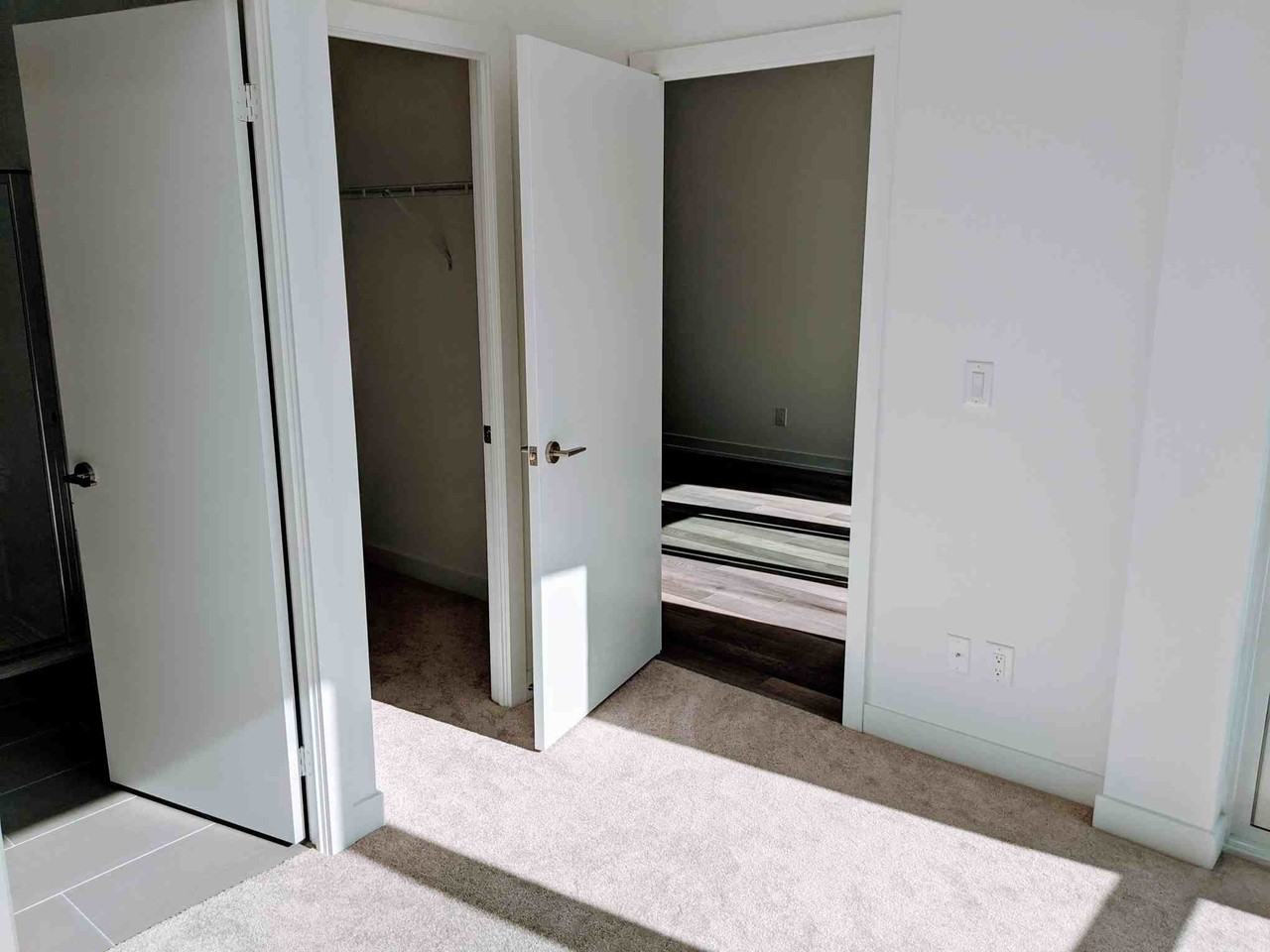 1603 Eglinton Avenue West - Photo 4 of 20