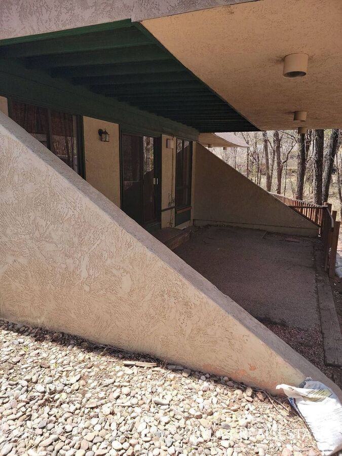 408 Columbia Rd - Photo 2 of 21