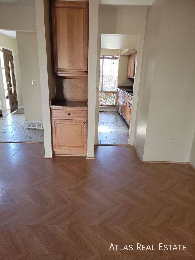 408 Columbia Rd - Photo 6 of 21