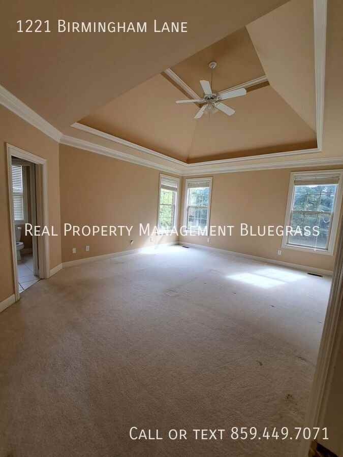 1221 Birmingham Ln - Photo 6 of 22