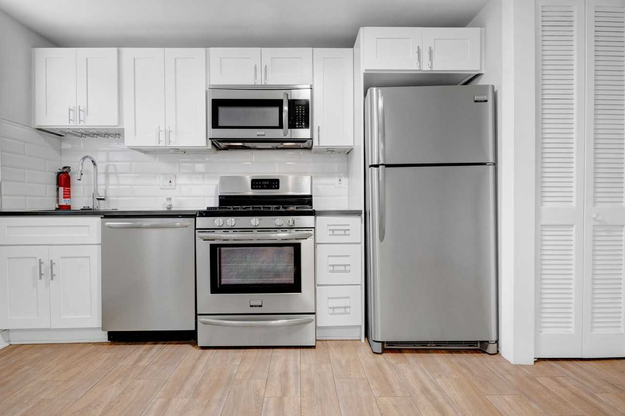 3101 Sherman Ave Nw #104 - Photo 6 of 12