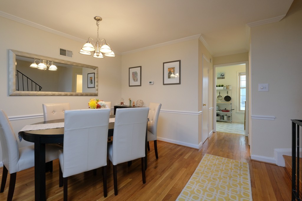 4450 Macarthur Blvd Nw #7B - Photo 3 of 17