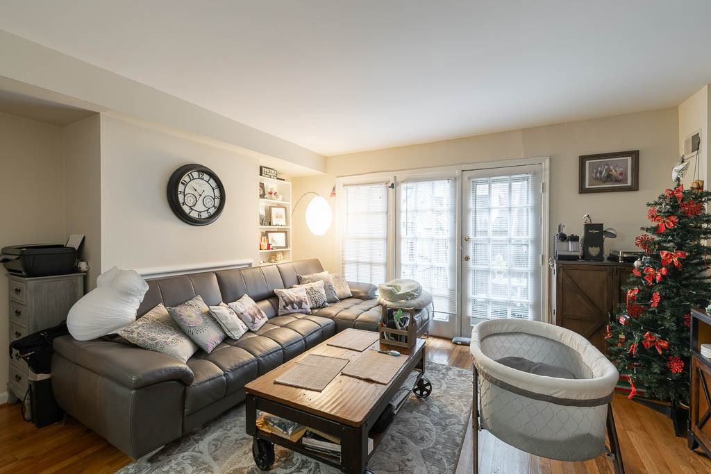 4450 Macarthur Blvd Nw #11A - Photo 2 of 11