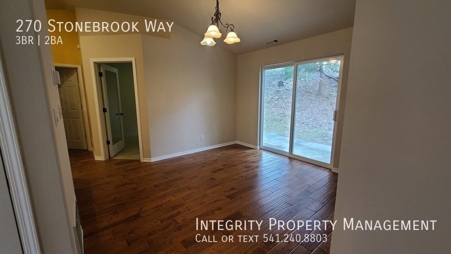 270 Stonebrook Way - Photo 7 of 26