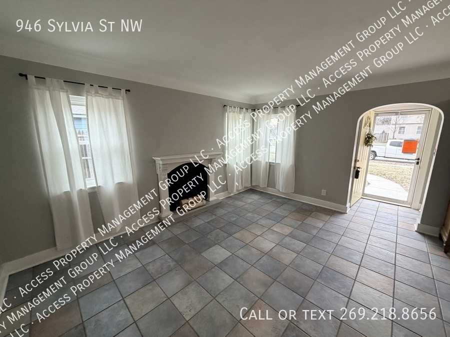 946 Sylvia St Nw - Photo 6 of 29