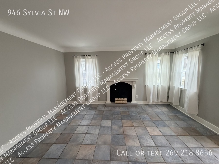 946 Sylvia St Nw - Photo 7 of 29