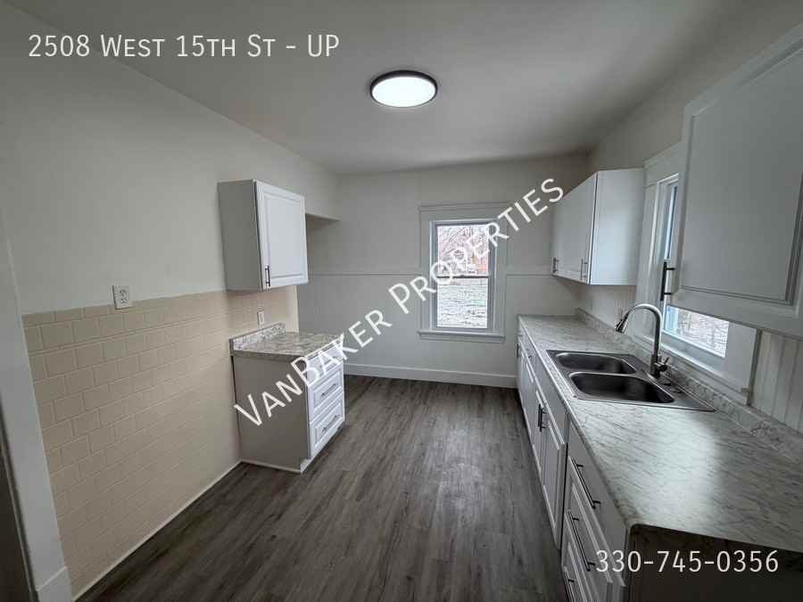 2508 W 15th St #UP - Photo 5 of 12