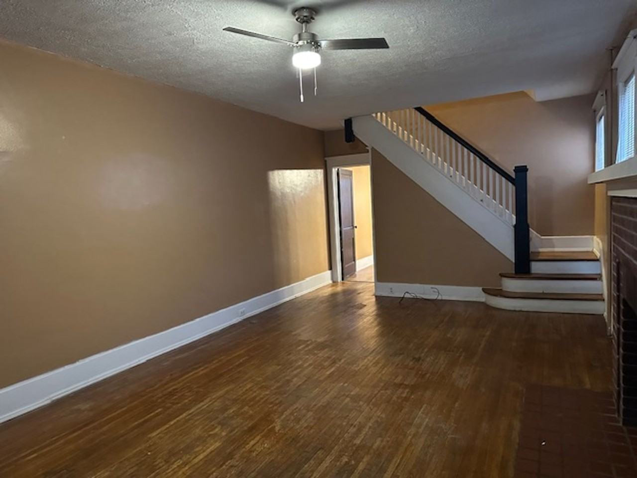 2020 Chestnut St - Photo 2 of 17