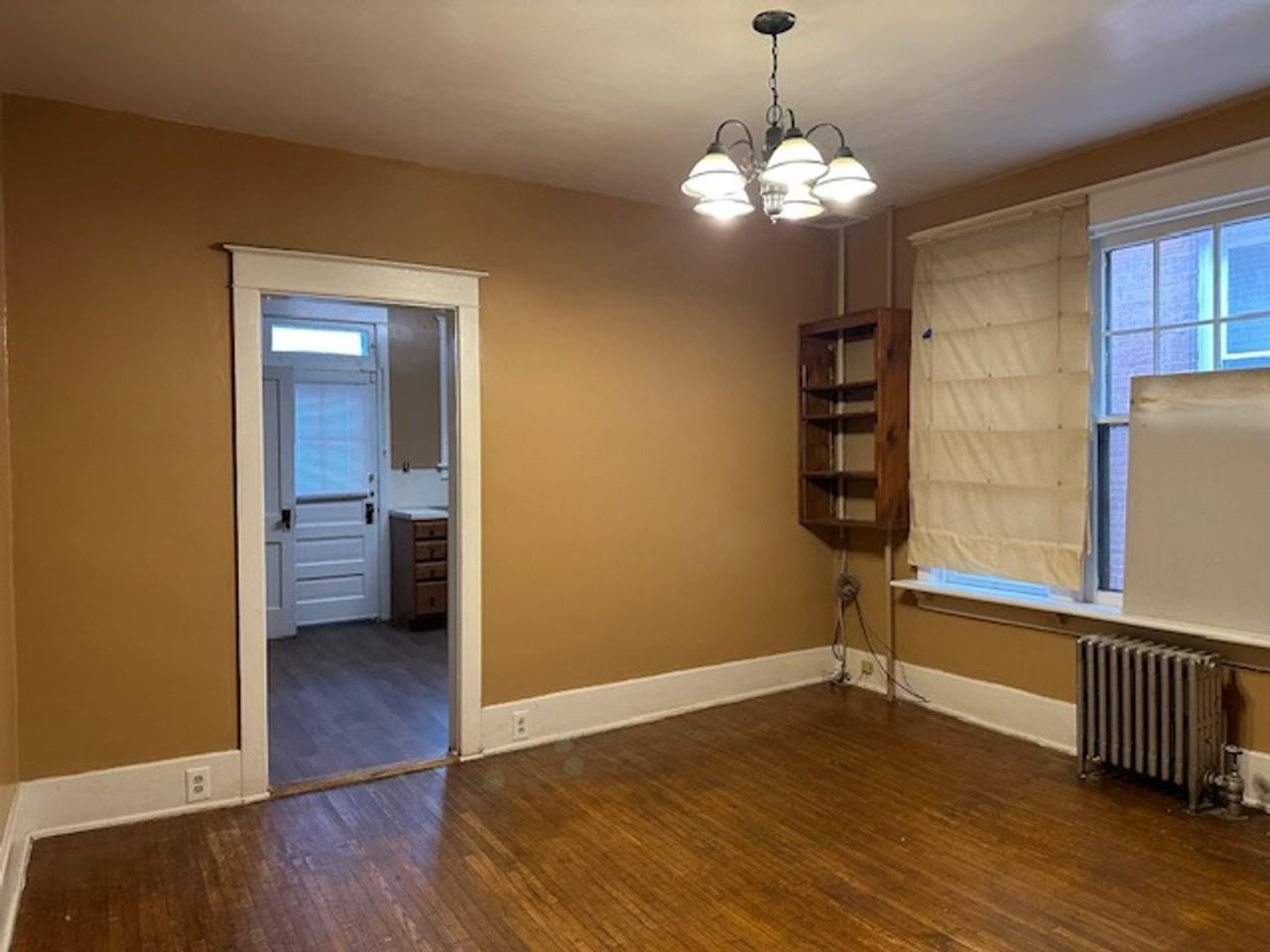 2020 Chestnut St - Photo 5 of 17