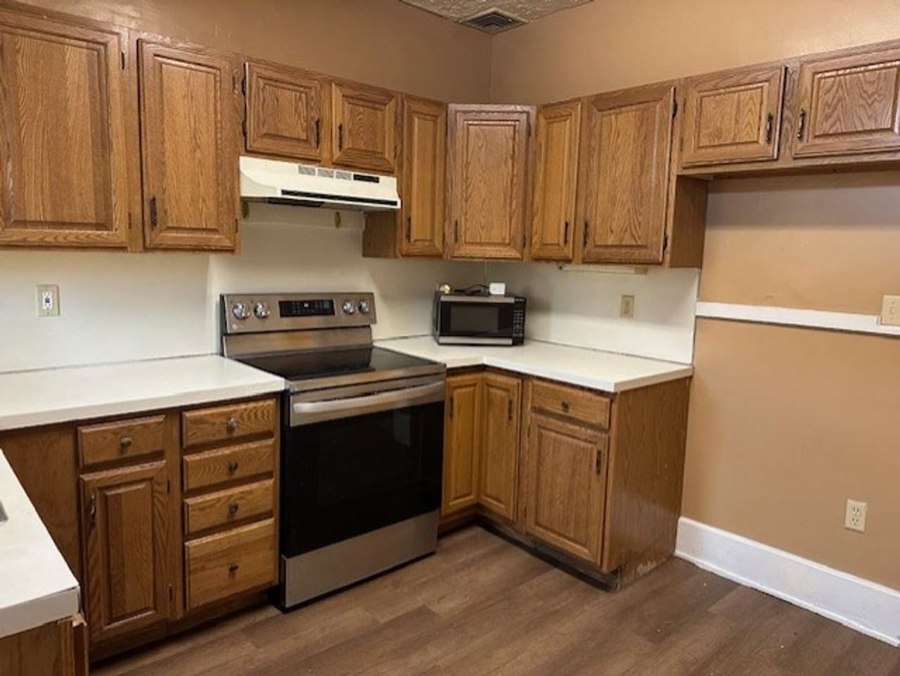 2020 Chestnut St - Photo 7 of 17