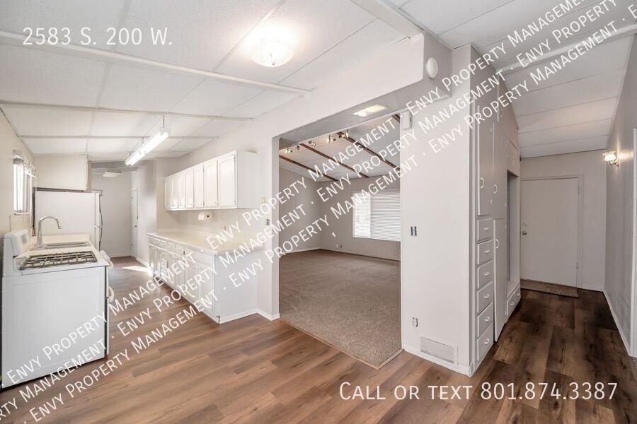 2583 S 200 W - Photo 5 of 15