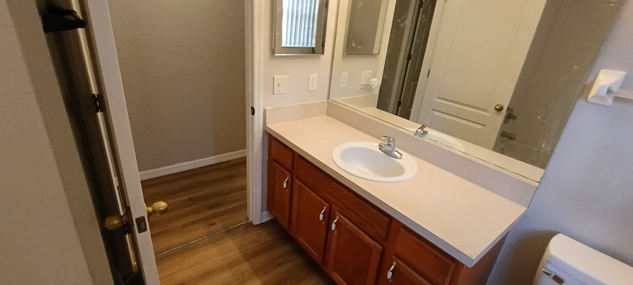 1715 Brookstone Way #NA - Photo 6 of 15