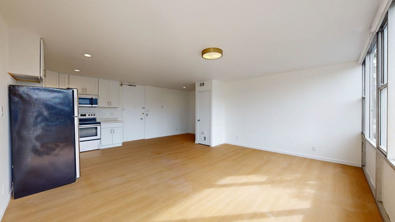 55 El Camino Real #102 - Photo 6 of 19