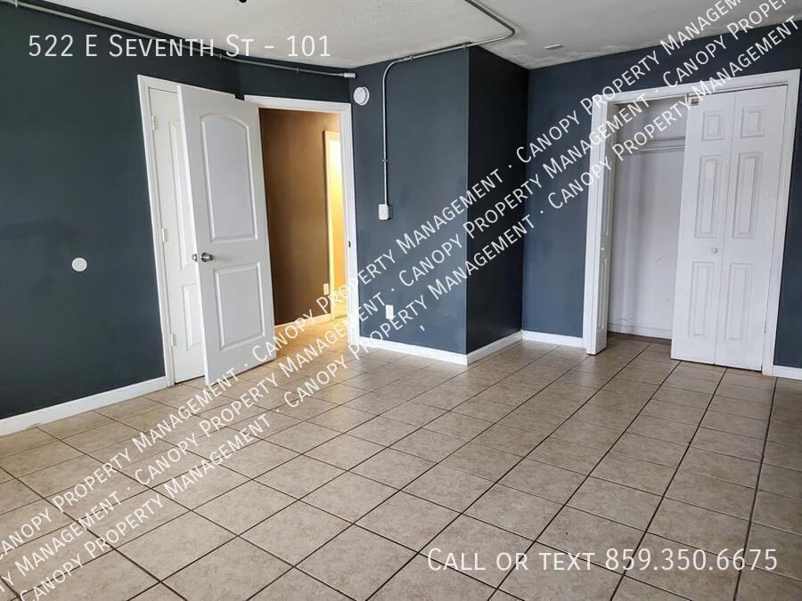 522 E Seventh St #101 - Photo 5 of 21