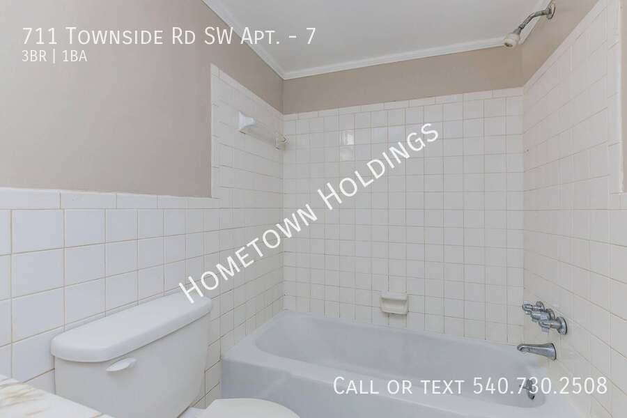 711 Townside Rd Sw #7 - Photo 4 of 19