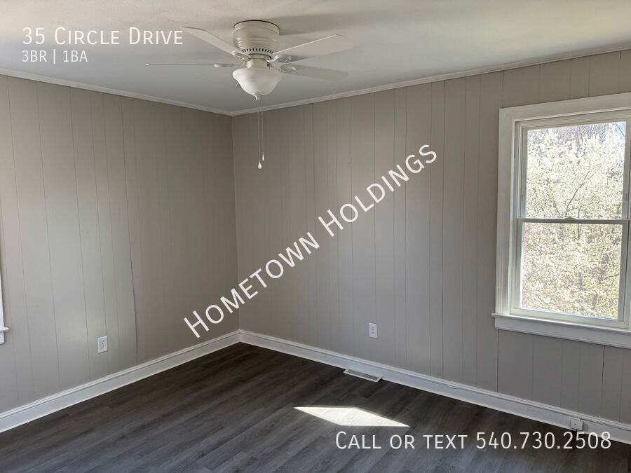 35 Circle Dr - Photo 4 of 9