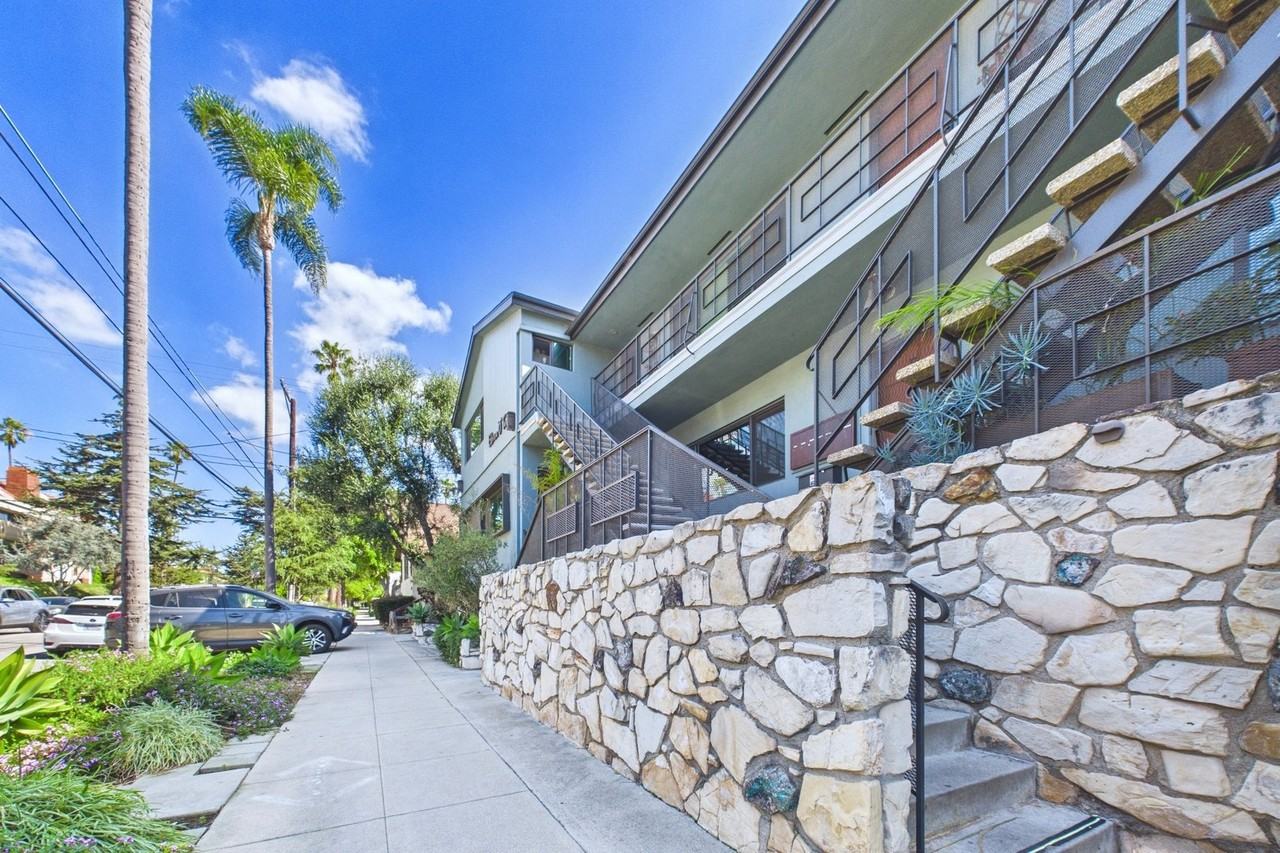 1102 Idaho Apartments - Photo 2 of 13