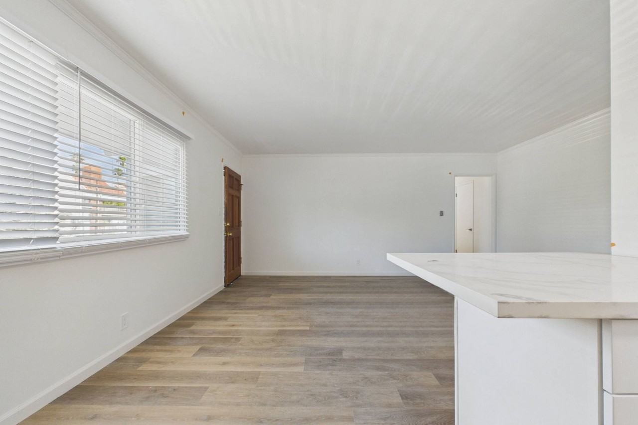 1102 Idaho Apartments - Photo 5 of 13