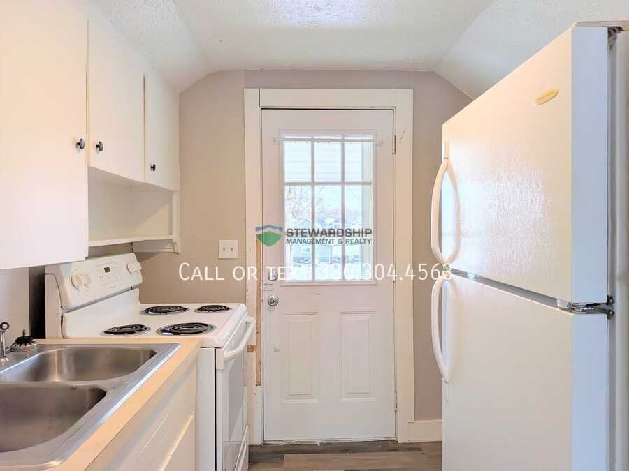 133 Catherine St #1-2 - Photo 2 of 16