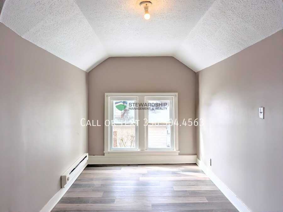 133 Catherine St #1-2 - Photo 3 of 16