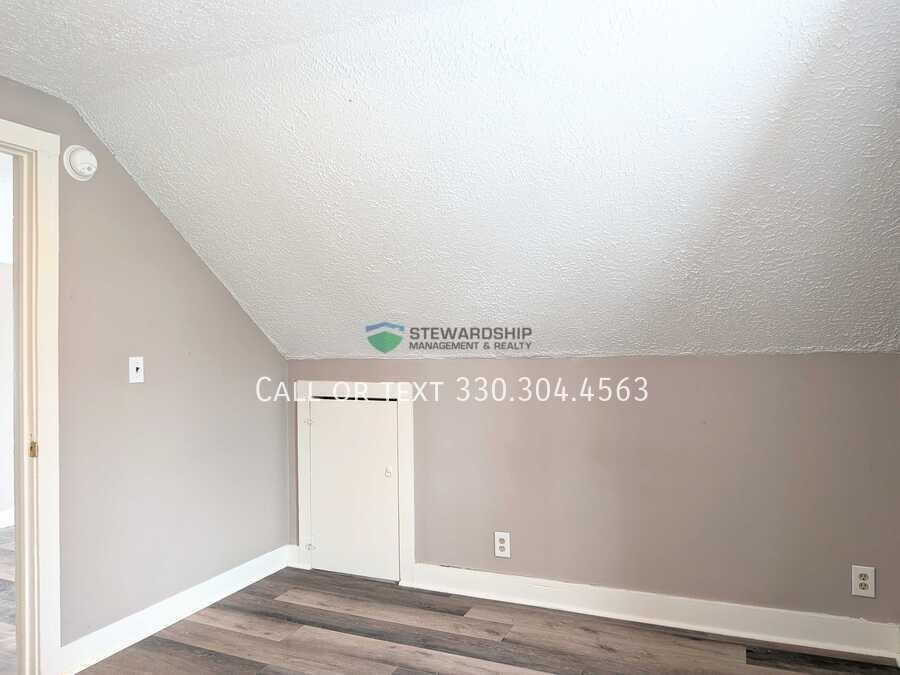 133 Catherine St #1-2 - Photo 7 of 16